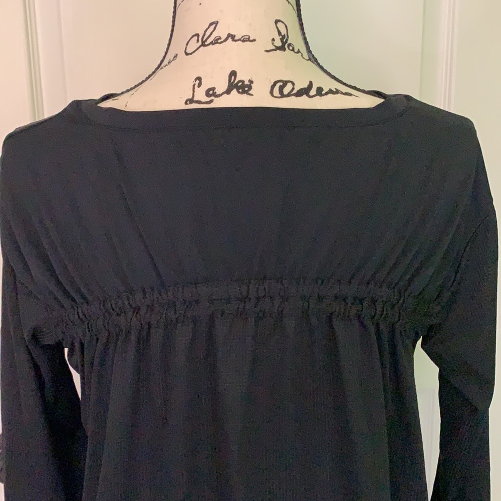 Fabletics top